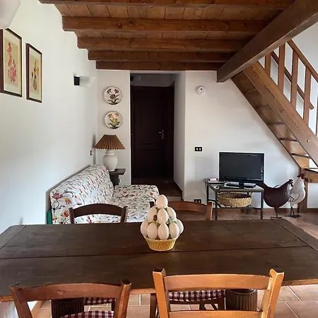 Casa vacanze Cottage, Relax Nella Natura, Colline, Parcheggio, Wifi *